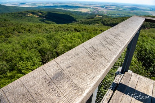 Pohľad z rozhľadne na Veľkej homoli