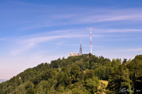 Uetliberská televízna veža nad Zürichom - Fernsehturm Uetliberg  